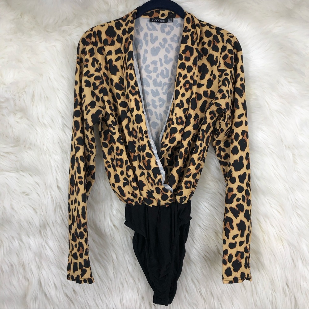 BooHoo Leopard Print Bodysuit, Mock Wrap Front, Full Panty Bottom Snaps SZ 6